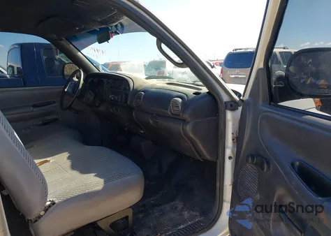 2001 Dodge Ram 2500 St z USA, uszkodzony, nr VIN 3B7KC26Z71M555138